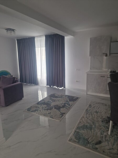 Comuna Berceni, 300 m de primarie si sosea principala, casa.